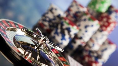 Live roulette table with professional dealer